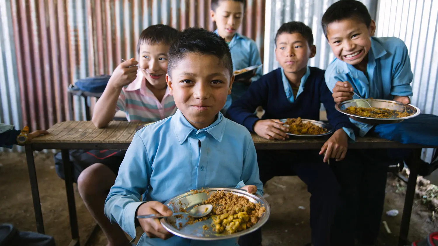 Childrens-Feeding-Kids