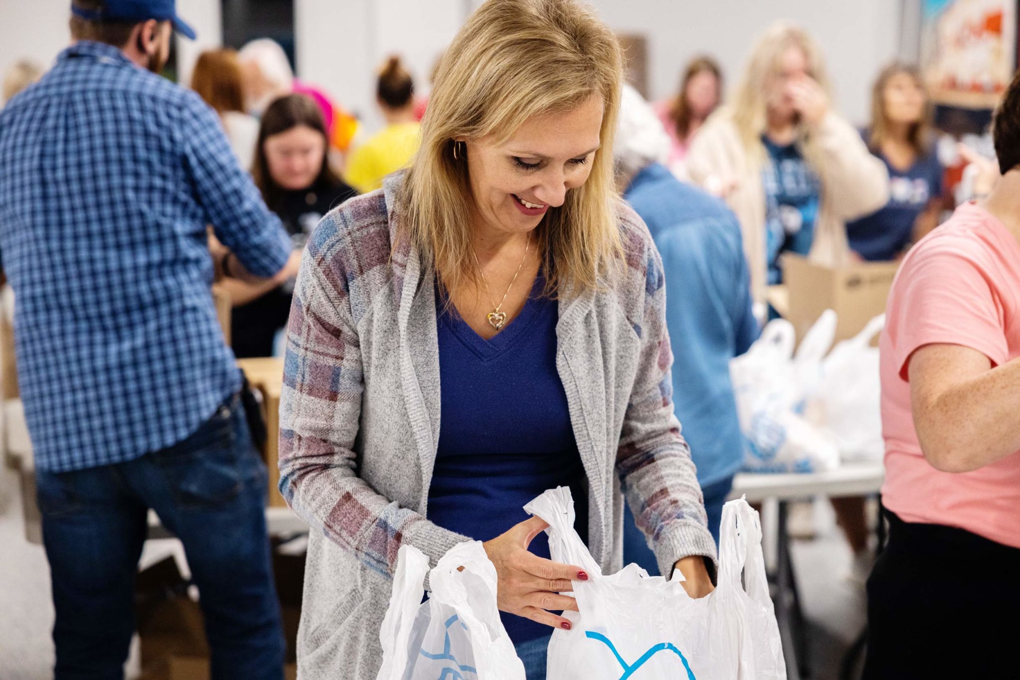 Hands of Hope  Volunteer  Get Involved  Convoy of Hope