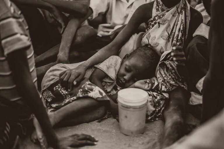 Hope Quarterly Issue 32: Africa Waits